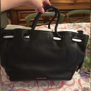 ⚠️NEGOTIABLE⚠️ Michael Kors Leather Satchel
